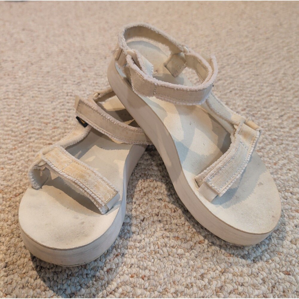 Teva Midform Universal Canvas Sandals Womens US 7 Beige Strappy Outdoor Gorpcore